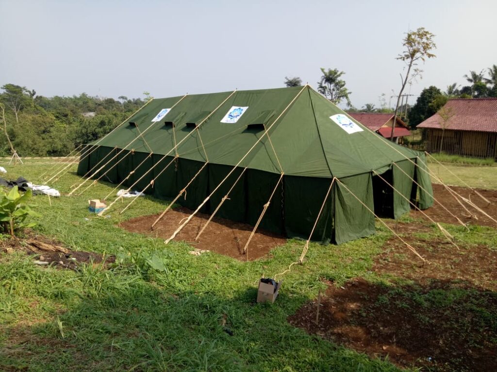 Tenda regu TNI