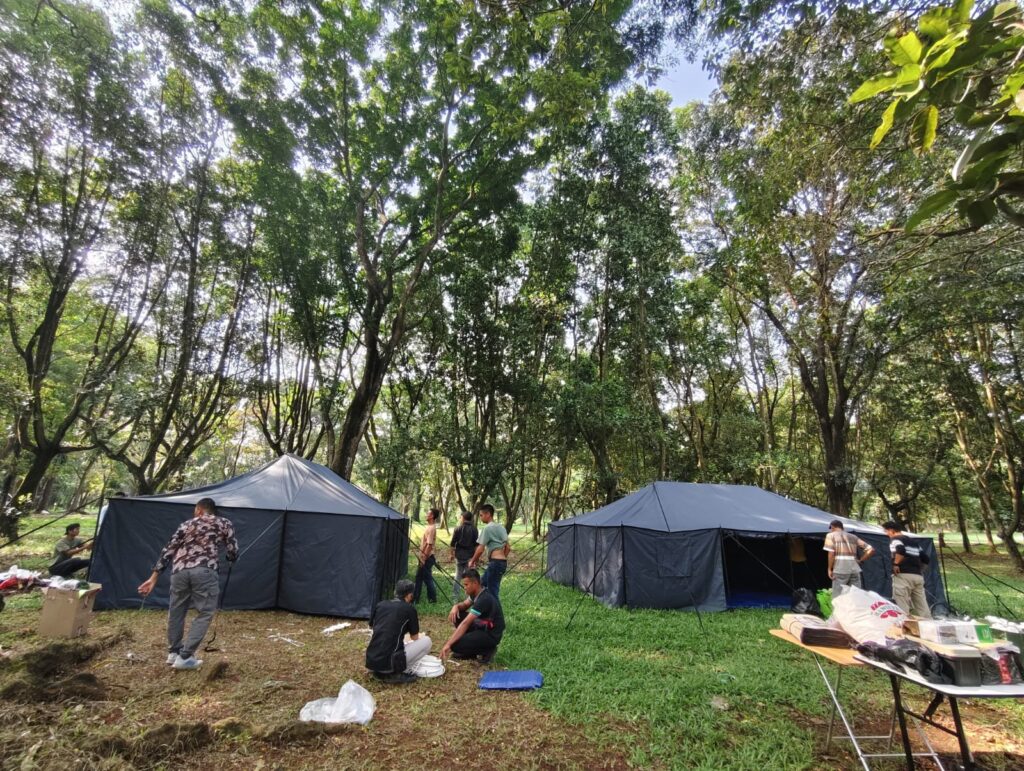 Tenda pleton Kecil