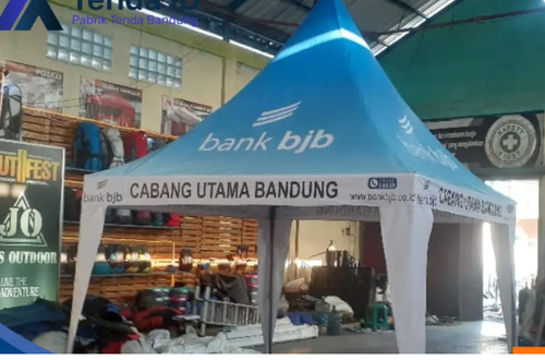 Perbedaan Bahan Terpal PVC, Canvas, dan Parasut pada Tenda